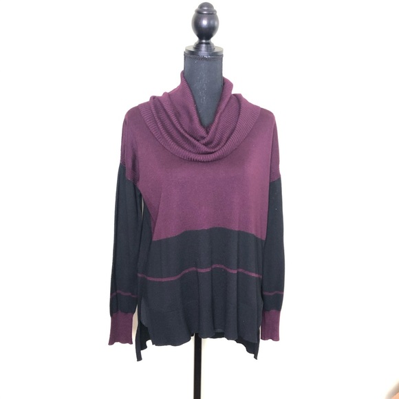 Cable & Gauge Sweaters - Purple & black cowl neck sweater size small